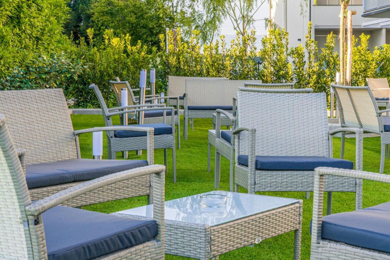 Golden Hotel Marina di Cecina Eksteriør billede