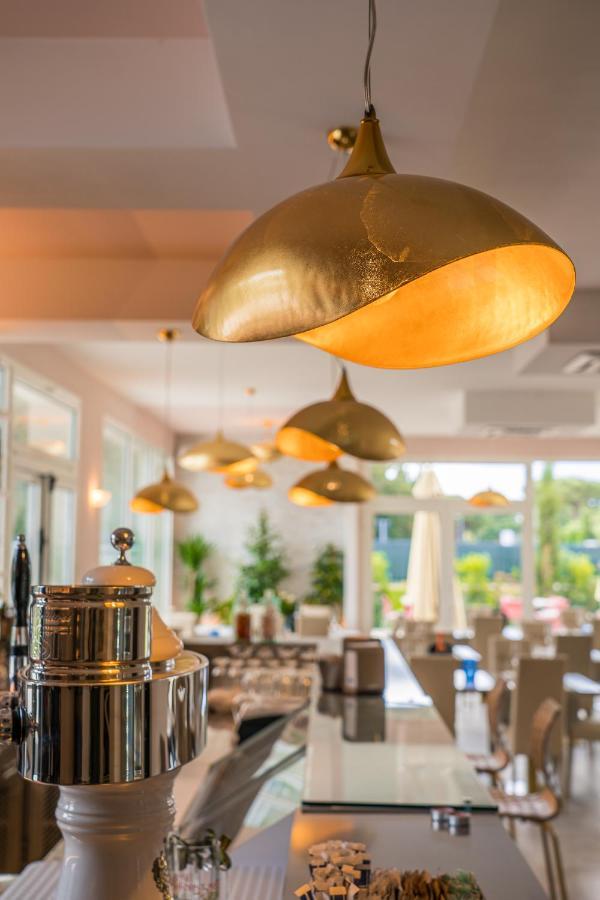 Golden Hotel Marina di Cecina Eksteriør billede
