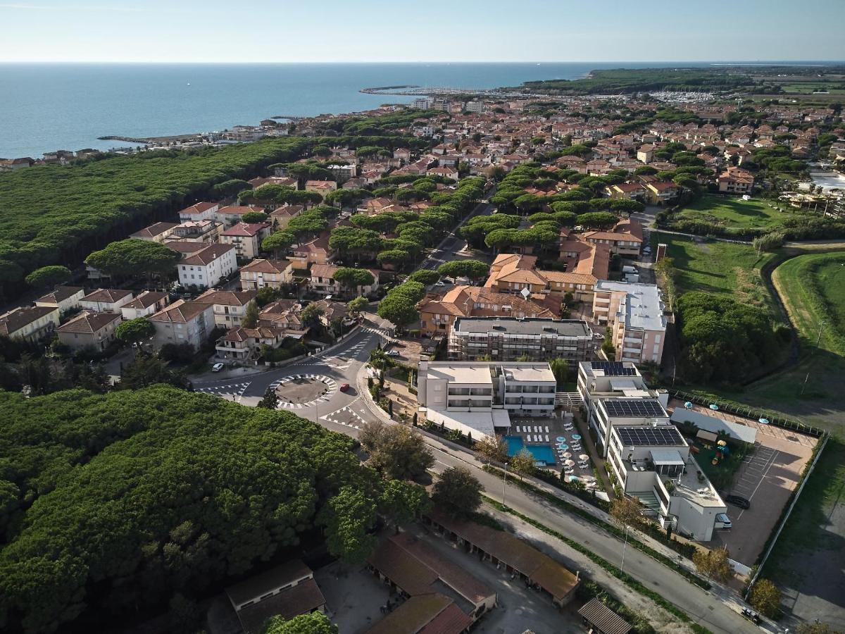 Golden Hotel Marina di Cecina Eksteriør billede